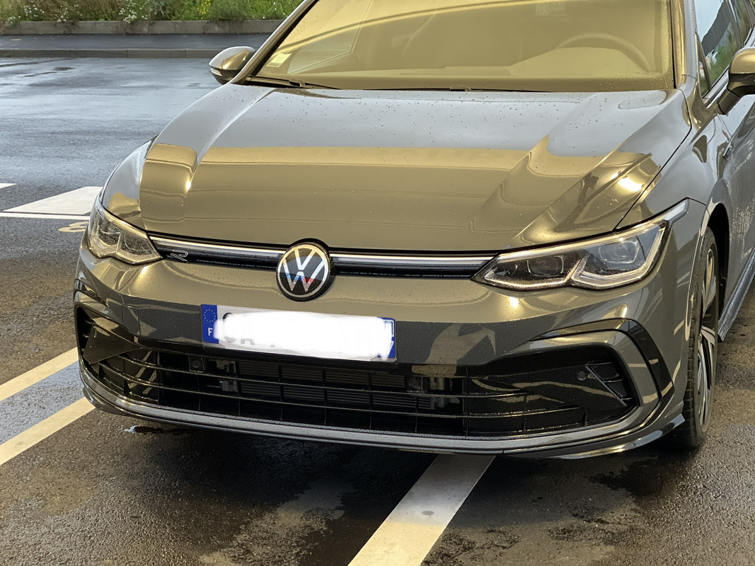 DCC8C070-3B62-4058-BD79-A93DCD089E2F