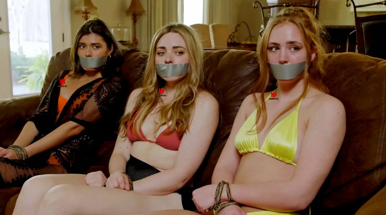 Sophia Del Rio, Madeleine Byrne, Isabella Blake-Thomas 2 - Murder At Hollow Creek 2024