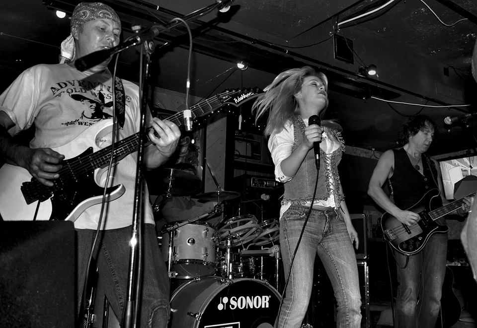 17362369_1141184019341411_5244539559775880199_n