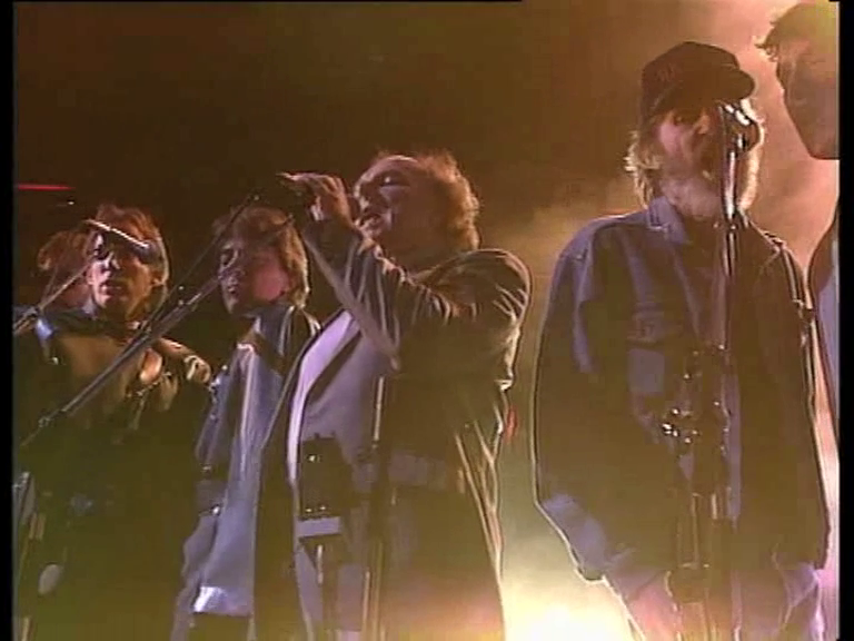 vlcsnap-2013-08-07-22h18m40s226