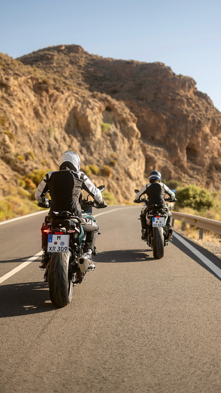 P90625153 high Res bmw s 1000 xr