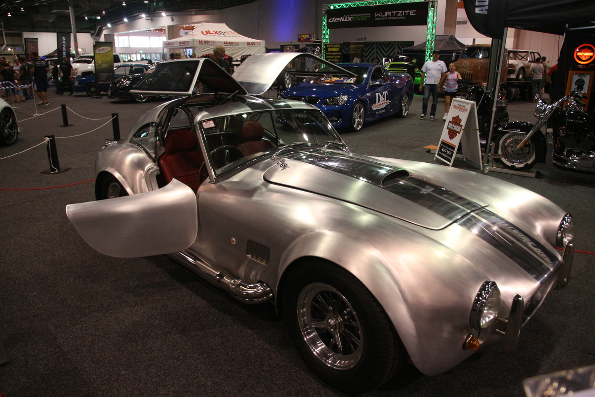 IMAGE: https://i.postimg.cc/X7y8CDH9/IMG_8009.jpg