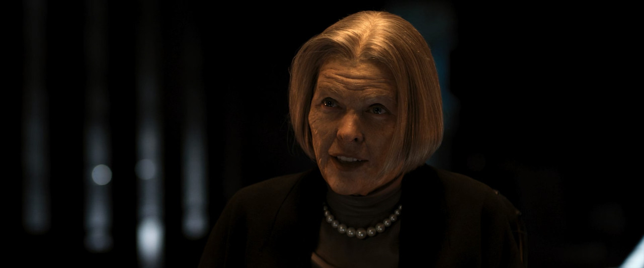 Resident Evil - The Final Chapter (2016) (1080p BDRip x265 10bit DTS-HD MA 7.1 - HxD) [TAoE].mkv_202