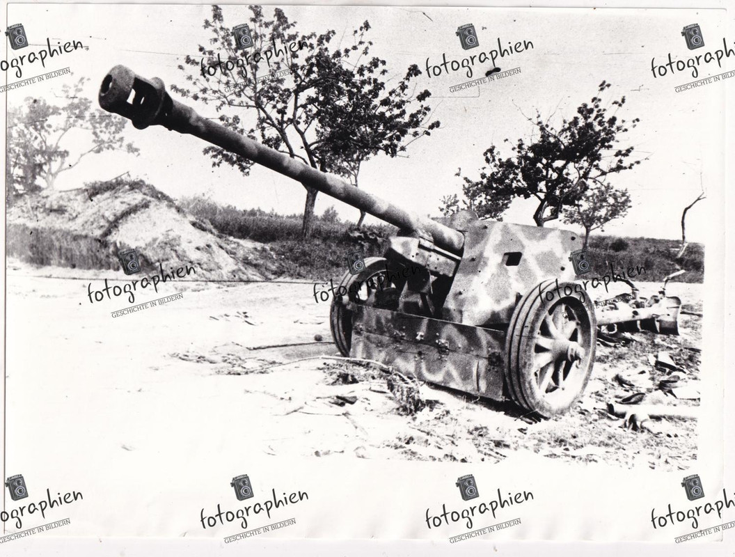 orginal Foto 2 Weltkrieg Deutschland Pak Geschutz Ostfront Endkampf 1945 2