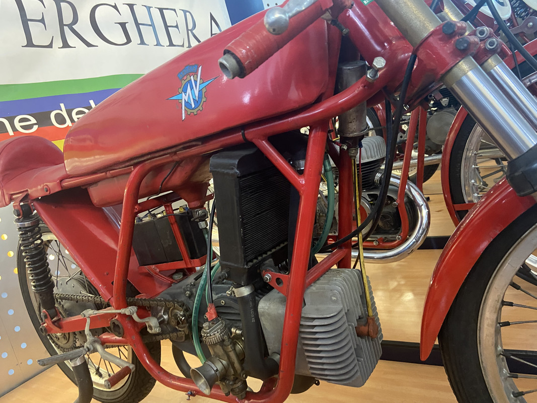 51167D10-B91B-4BD6-8505-B63C97CDE220