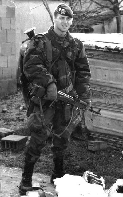 LEGIJA STRANACA - Légion étrangère - Page 7 Legionar-na-Kosovu