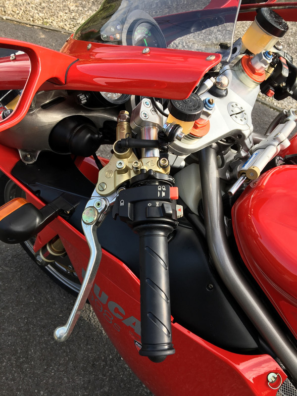 69F677B6-9BBE-4BE6-827E-6B42839D480D