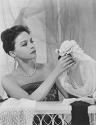 leslie-caron-mc94