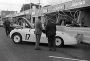 24 HEURES DU MANS YEAR BY YEAR PART ONE 1923-1969 - Page 21 50lm17-Jaguar-XK120-LJohnson-BHadley-4