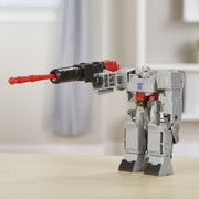 13-Cyberverse-Action-Attackers-1-Step-Megatron
