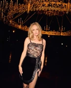 Amber-Valletta-Saint-Laurent-FS241