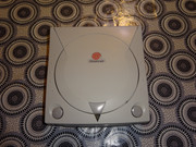 Lot console Dreamcast (Euro et Jap) et accessoires VGA-Box, VMU, etc... DSC05097