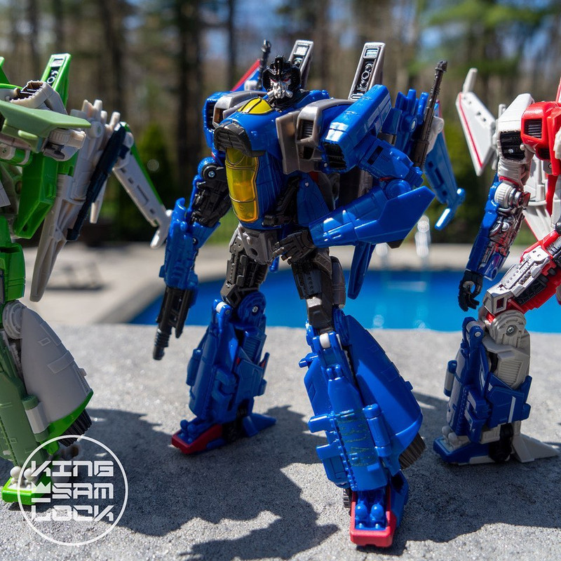 SS-89-Bumblebee-Movie-Thundercracker-15