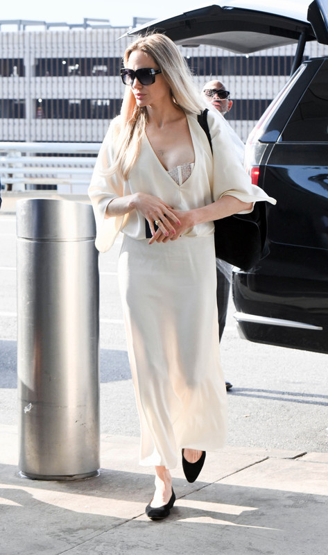 Angelina Jolie Nip JFKAirport98