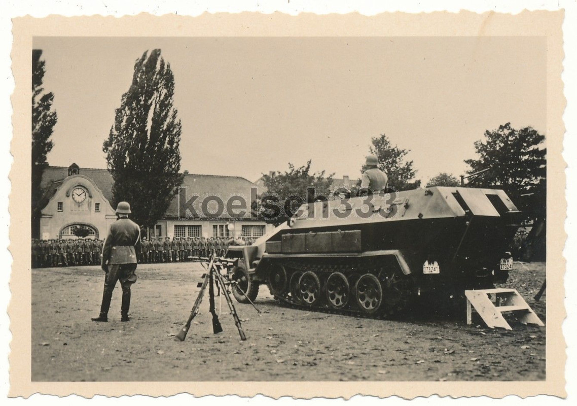 Schützenpanzer Panzer Halbkette Kommandeu