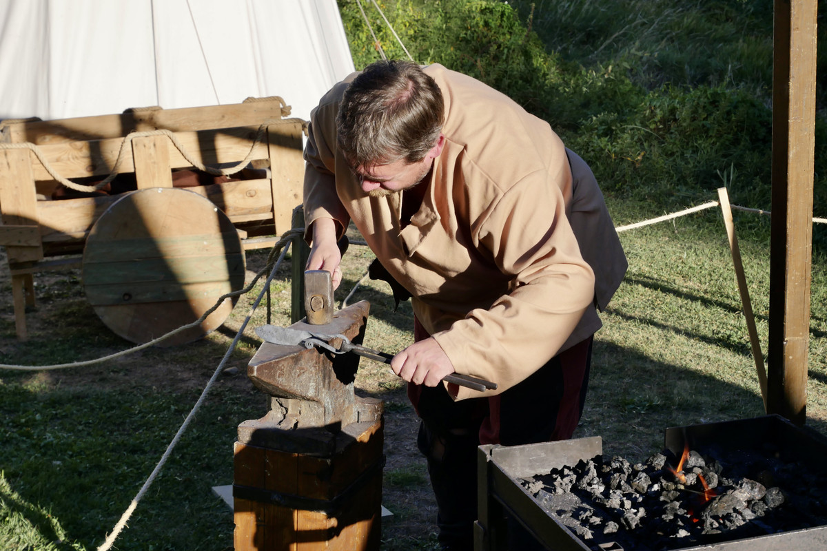 0F06A592-0EE7-4C64-AFF3-2BE637038EC2