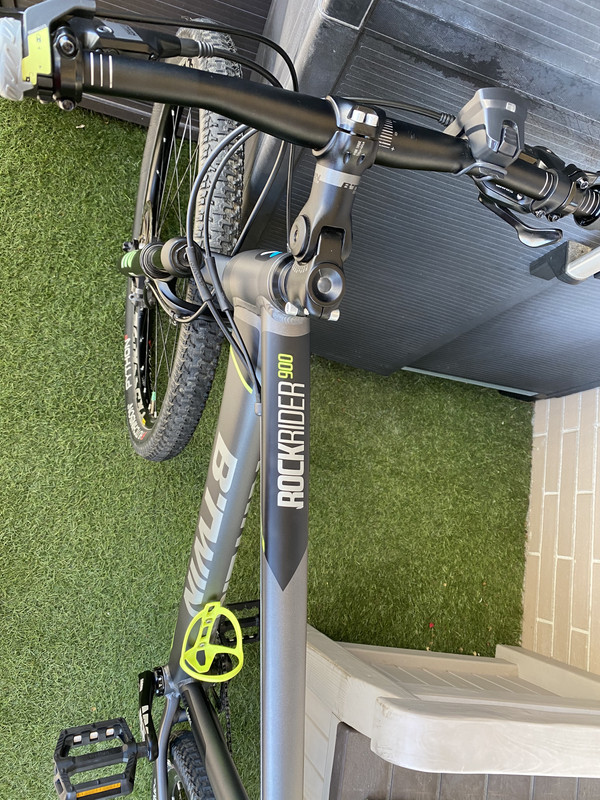 B9DE1C64-88E5-43B3-82F5-57BB03A7B956