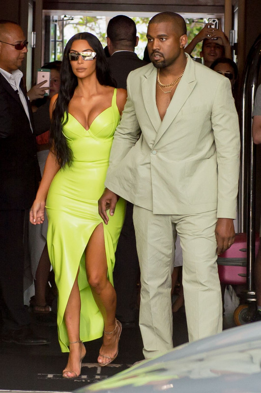 kim-kardashian-arrives-at-2-chainz-wedding-in-miami-08-18-2018-1
