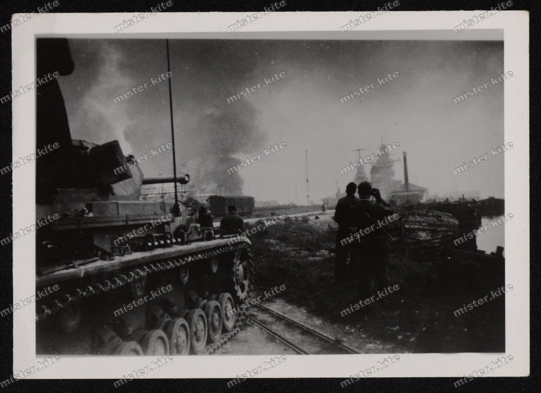 Toulon-Var-Marine nationale française-WW2-Panzer