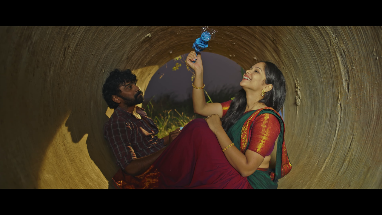 [Image: vlcsnap-2025-10-03-22h00m19s720.png]