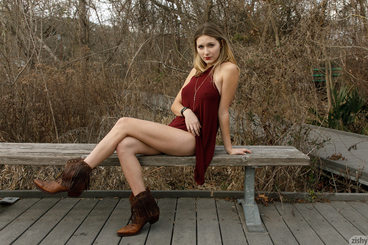 full_030_1432140915400208