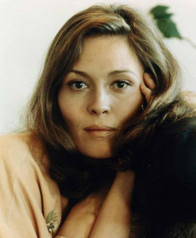Faye_Dunaway_c05