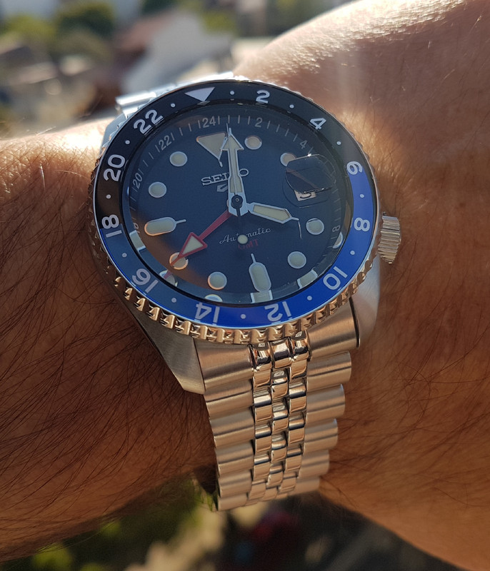 02. Seiko 5 Sport GMT SSK003 Auto 42mm 100M Cal. 4R34