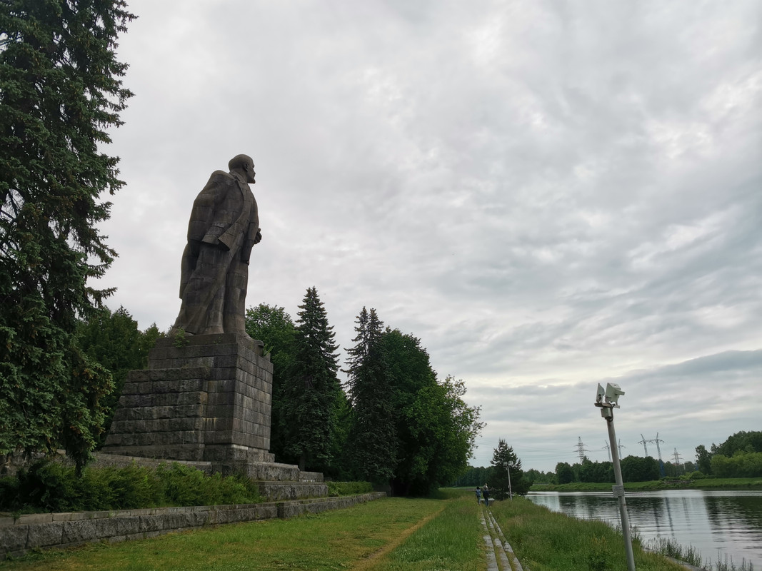 Канал имени москвы памятник ленину и сталину