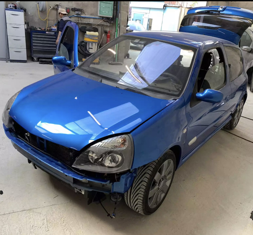 5F4DB27B-4DF2-4534-A172-C09DFF0C42B0