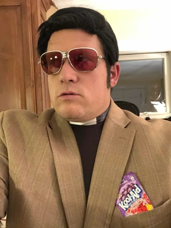 jim-jones-halloween-costume-2018-v0-bfhvqvdjyorb1