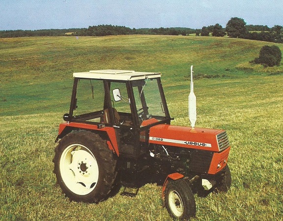 URSUS - TUR  -   Traktor-    Polonia URSUS-C-362