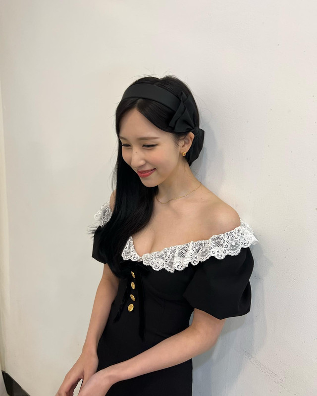 d-3