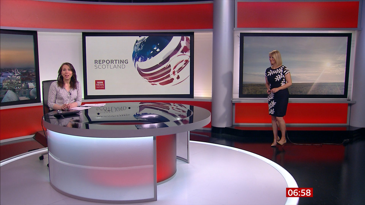 06.07 - 06.00.00 - Breakfast  ᴺᵉʷ. The BBC's Breakfast programme feat....ts_snapshot_09.40.639