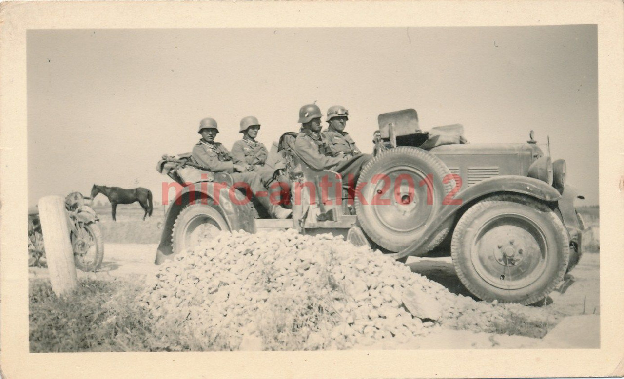 Foto, Wehrmacht, Kübel fährt zur Front