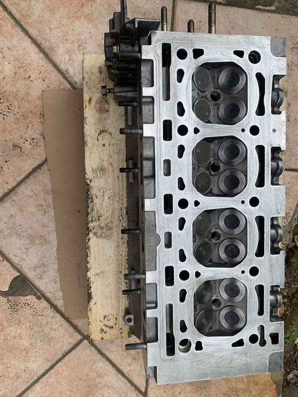 E659F4A6-CAB6-43E0-ABD4-17D0857D52A4