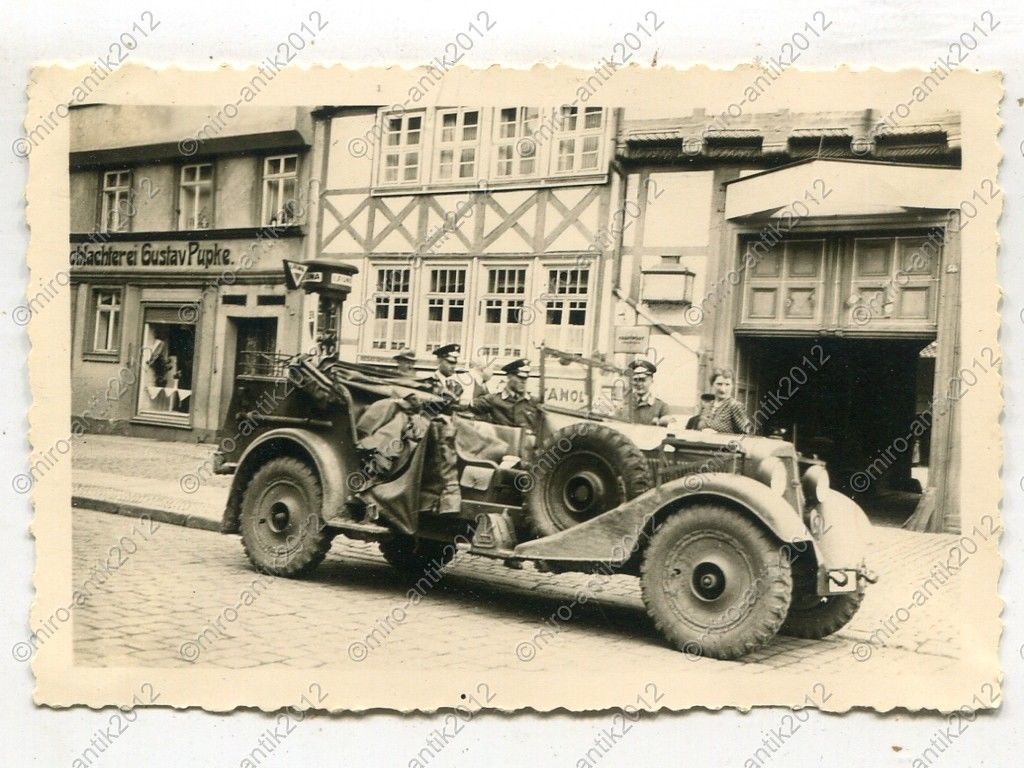 Foto, PKW, Kübelwagen vor der Rossschlachterei G