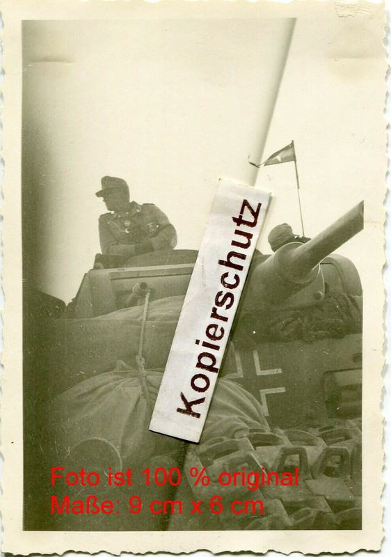 DAK Afrika , 21 Panzer , Pz. Kommandant Olt. Müller im Turm