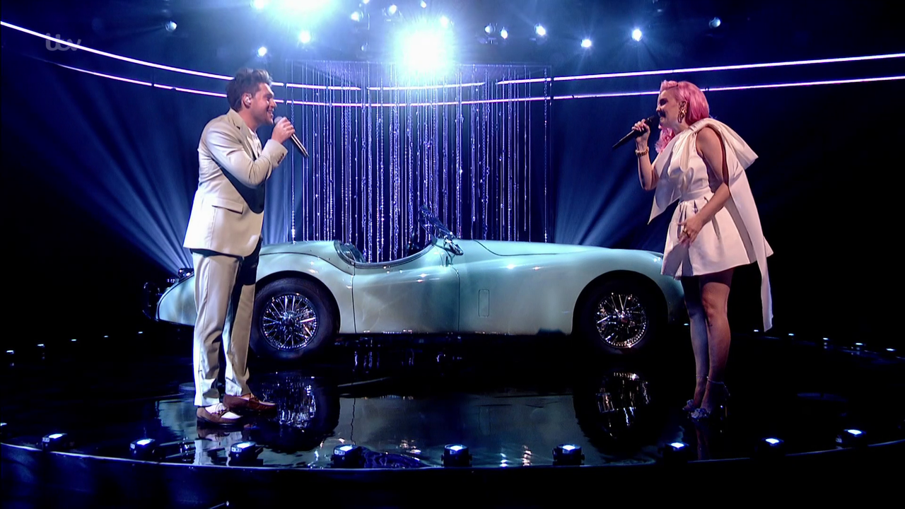 Hdtv Anne Marie Feat Niall Horan Our Song The Jonathan Ross Show Itv1 Hd 2021 05 29 Hdtv 1080i Tpf Hdmania Sharemania Us