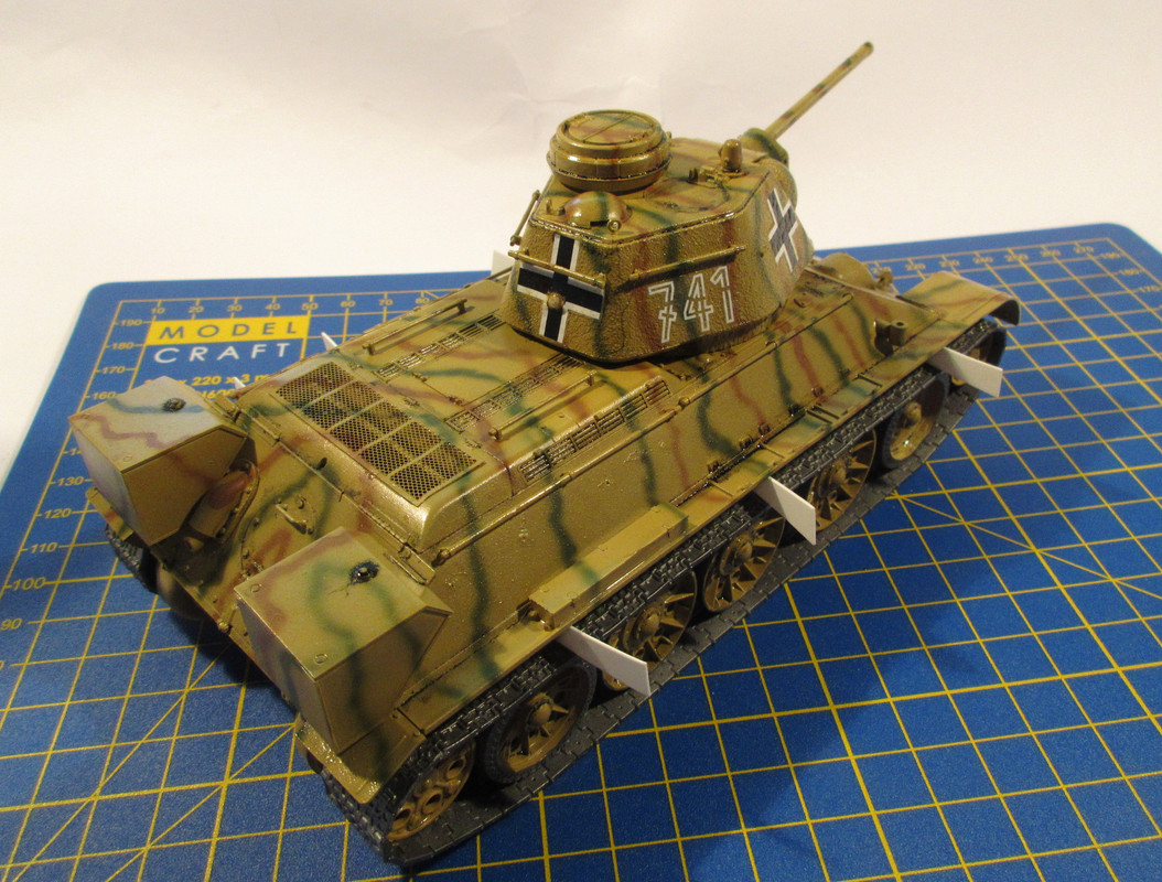 Pz.Kpfw 747 (r)-3 020