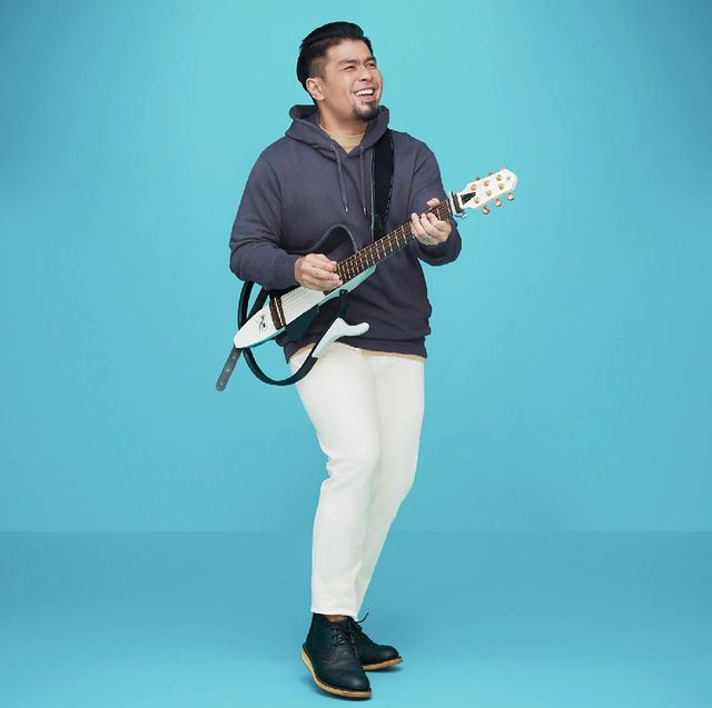 Bams merupakan penyanyi Indonesia-Canada yang pernah tergabung dalam grup band Samsons.