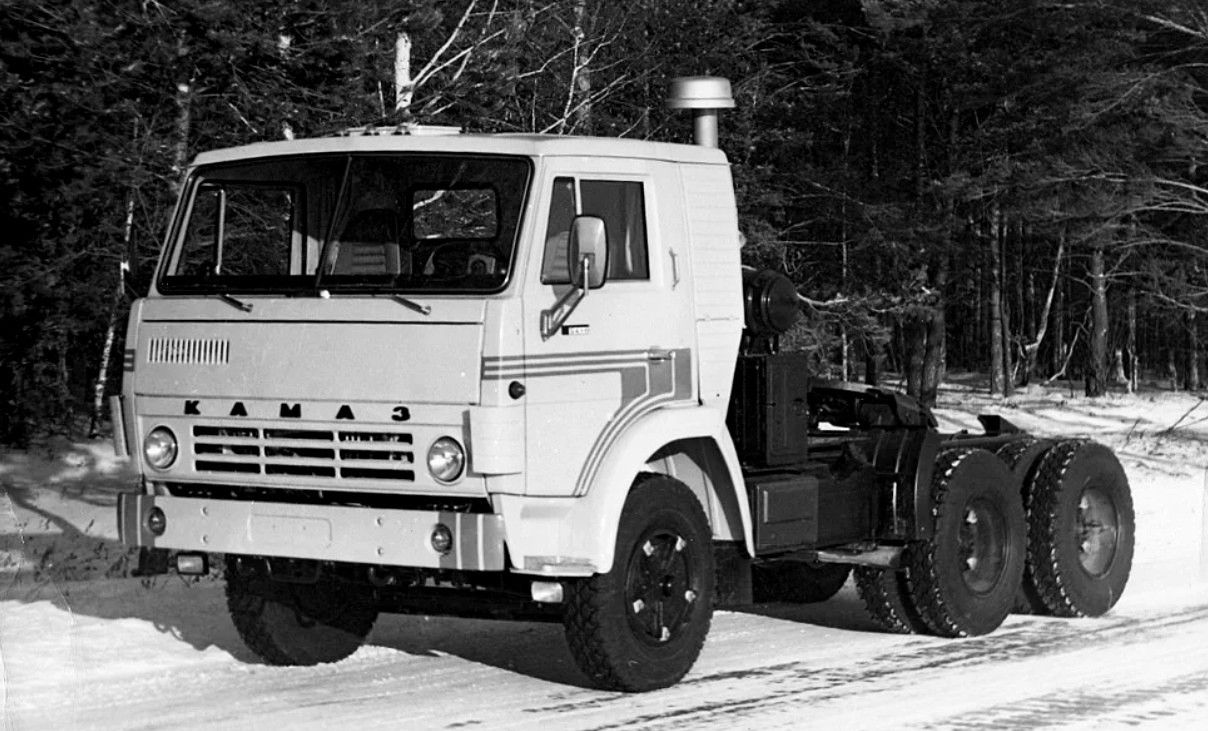 КамАЗ-54112 (1979)