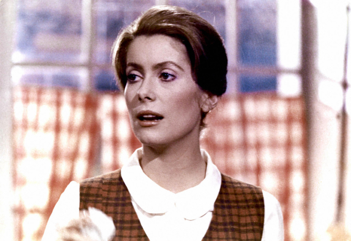 catherine_deneuve_md26