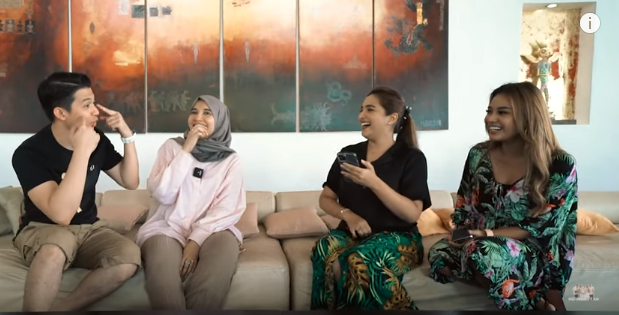 Irwansyah menunjuk mukanya yang berubah saat gugup