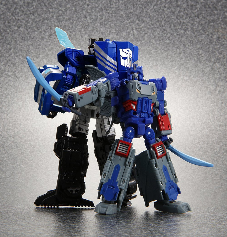 magna-convoy-bat-primal