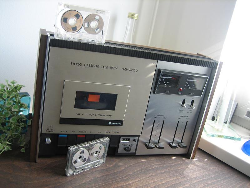 [Bild: HITACHI-Tape-Deck.jpg]