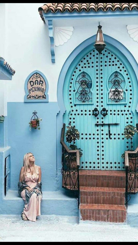 Turquoise-Chefchaouen-Morocco-5.jpg
