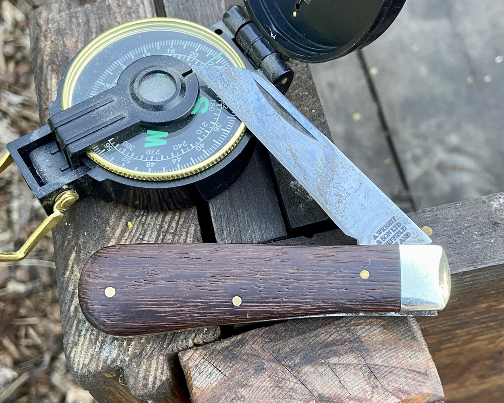 A7AD2B3C-6118-44AA-99D8-AB6B70C9A4BF_1_201_a