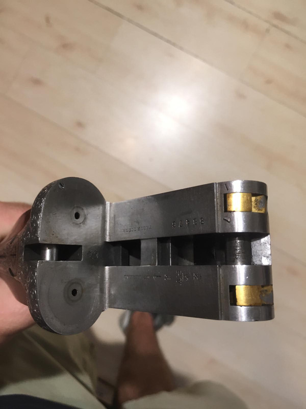 EA17BC9D-0AA7-40F2-87BF-8C7D41F07EDE