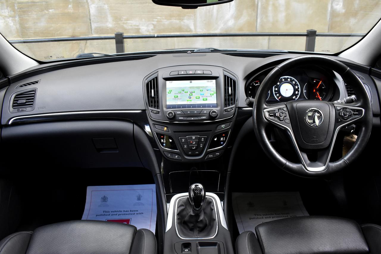 2016 66 VAUXHALL INSIGNIA 52