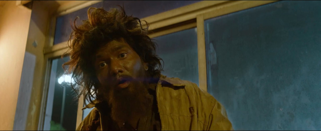 Bloody Beggar 2024 WebRip [Malayalam + Kannada] 480p, 720p ESub Screenshot